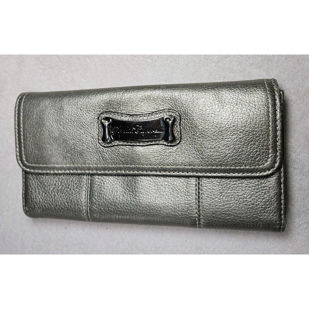 Sophia Caperelli Women's Leather Metallic‎ Gold Wallet, Trifold, Zip, stylish